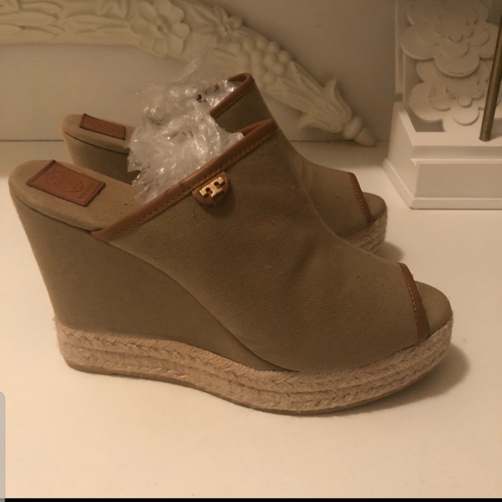 Tort Burch Wedges